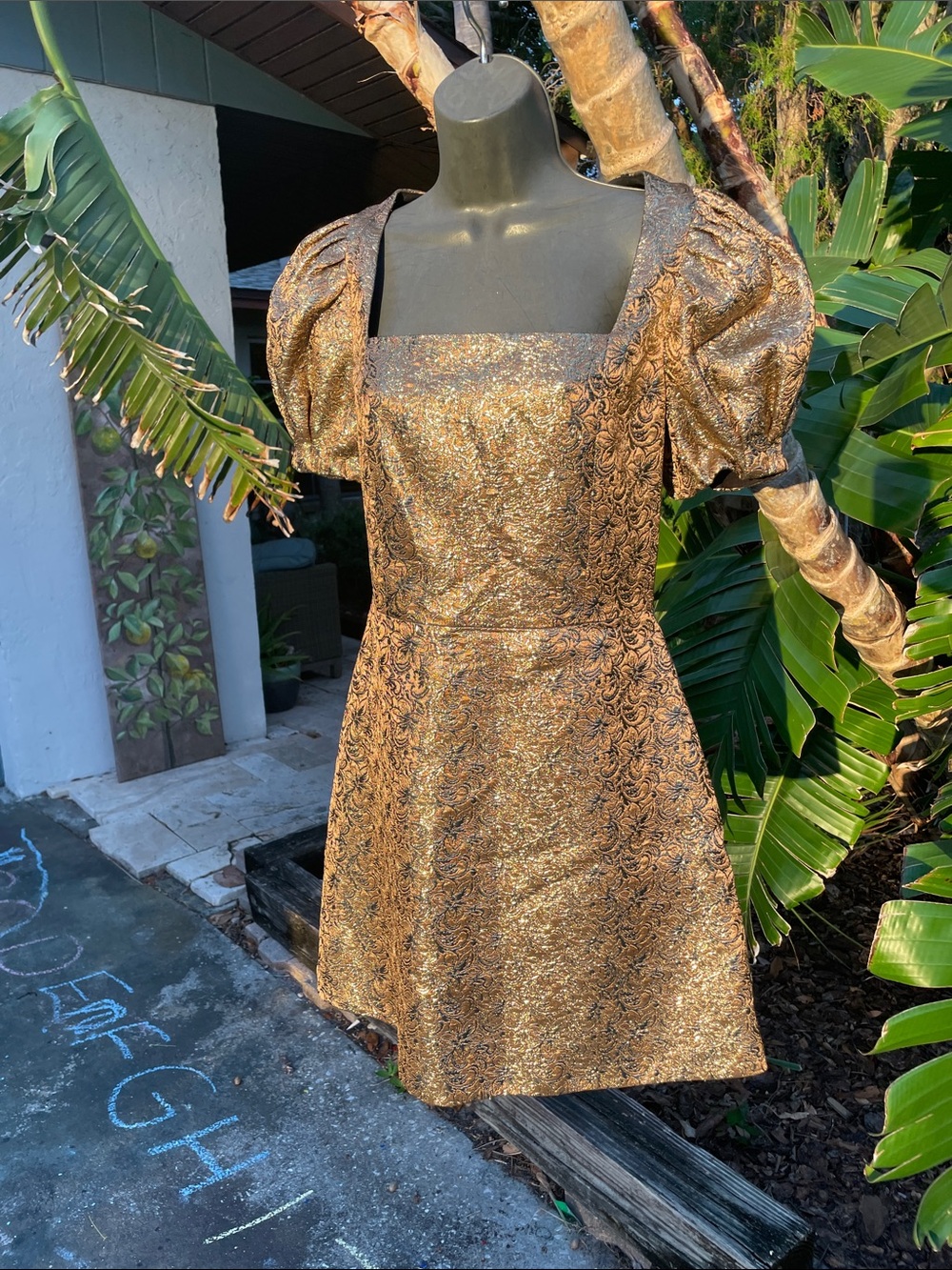 Alice and Olivia metallic gold brocade puff sleeve dress